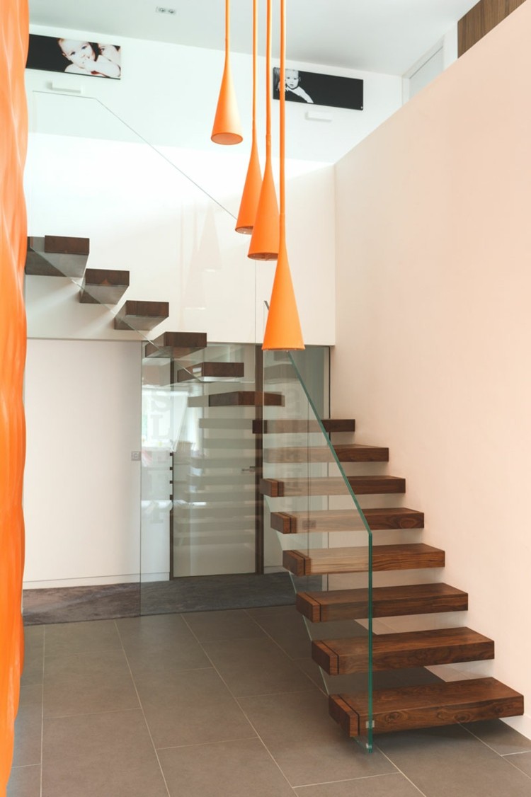 varianet de cristal y madera lamparas naranja variante cristal cuadros