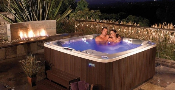 Piscinas y pérgolas de madera - un jardín exclusivo en casa.