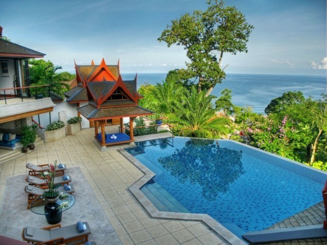 patio estilo tropical piscina