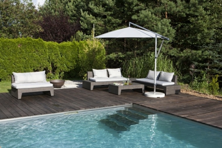 Piscinas diseño y consejos antes de su montaje en casa.