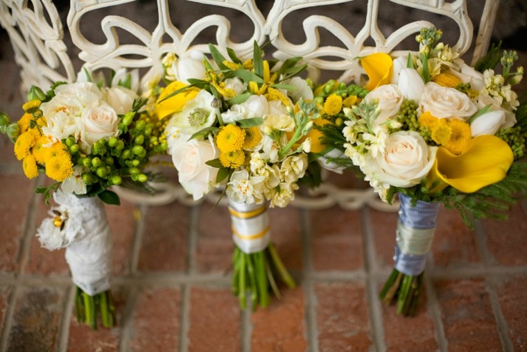 ramos de flores amarillo blanco estilo rustico ideas