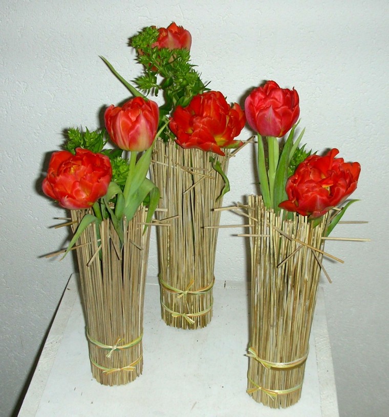 ramos de flores bambu tulipanes rojos ideas