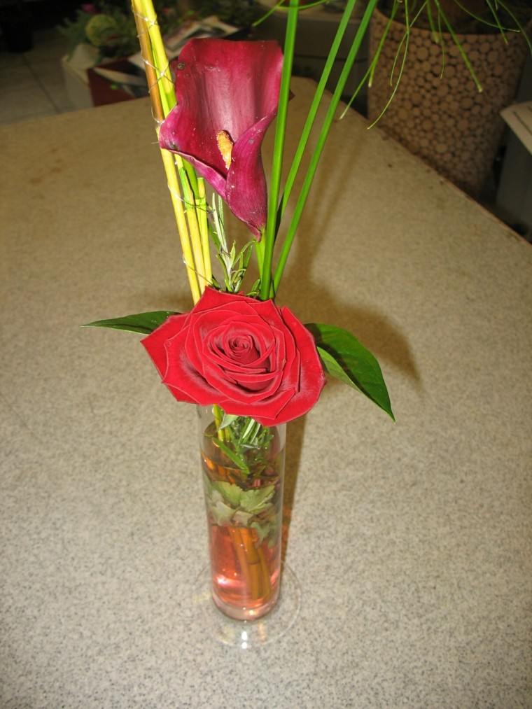 ramos de flores vaso rosa roja ideas