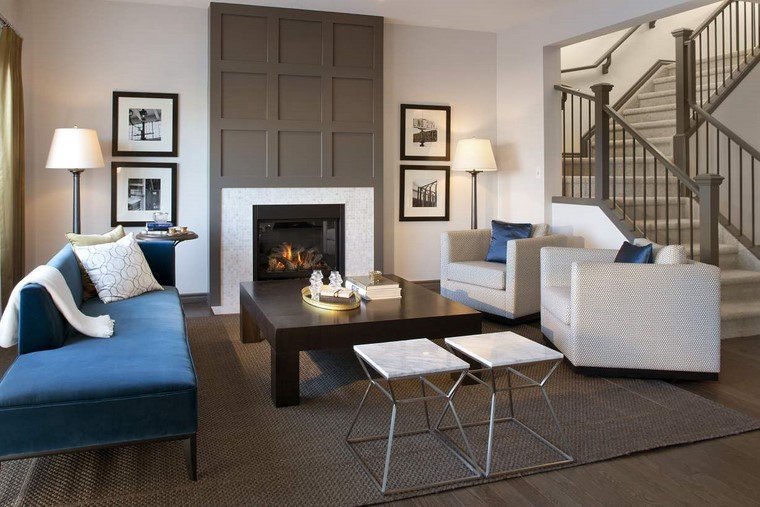 salon sofa azul taburetes chimenea moderna ideas