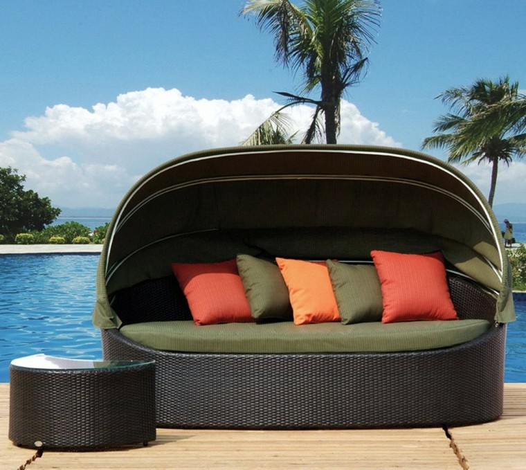 sofá que te cuida de los rayos de sol para el jardín sofas jardín cojines colores naranja verde ideas