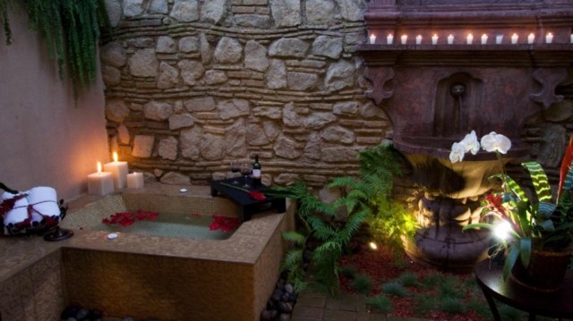 terraza romantica esquina jacuzzi velas