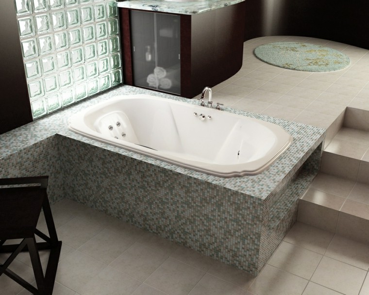 baño moderno con bañera rodeada por mosaico bano moderno mosaico banera escalera ideas