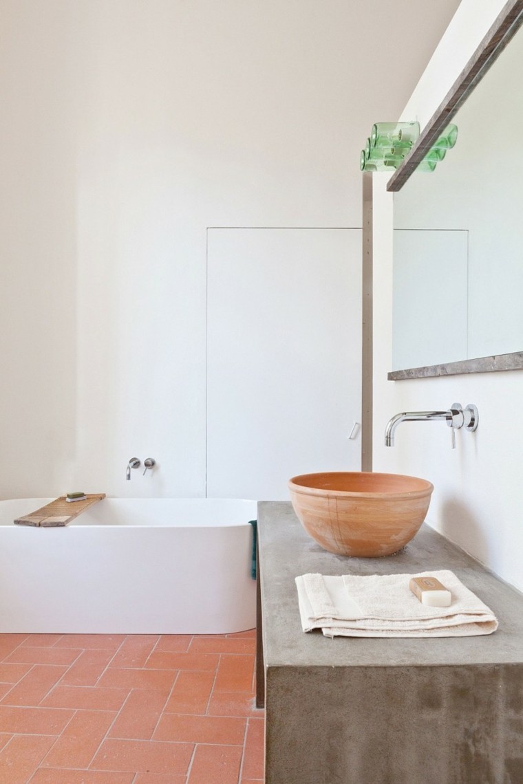 baño moderno al estilo minimalista con lavabo de hormigón banos estilo minimalista moderno lavabo hormigon ideas