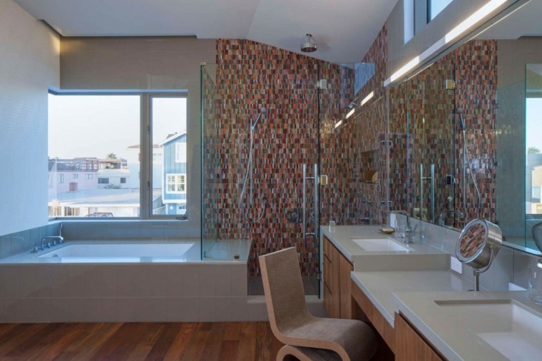 baño moderno al estilo minimalista con mosaico de colores banos estilo minimalista moderno losas colores ideas