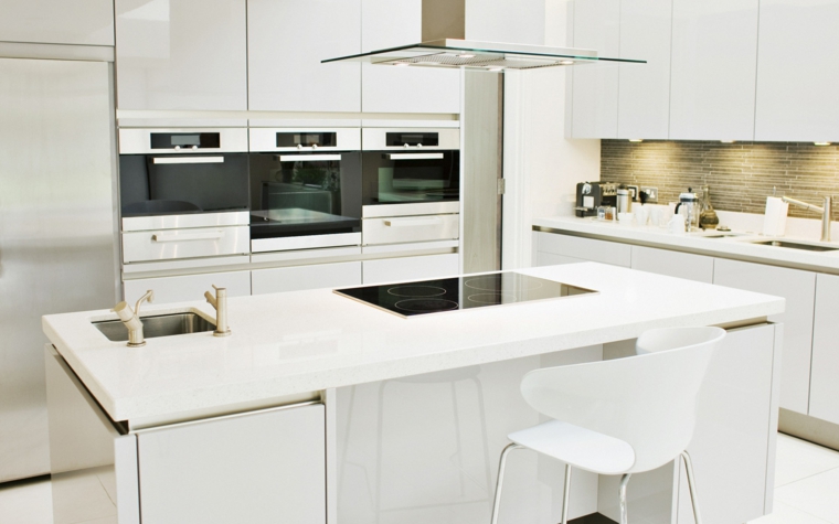 cocinas de diseño blanco cabinetes campana moderna
