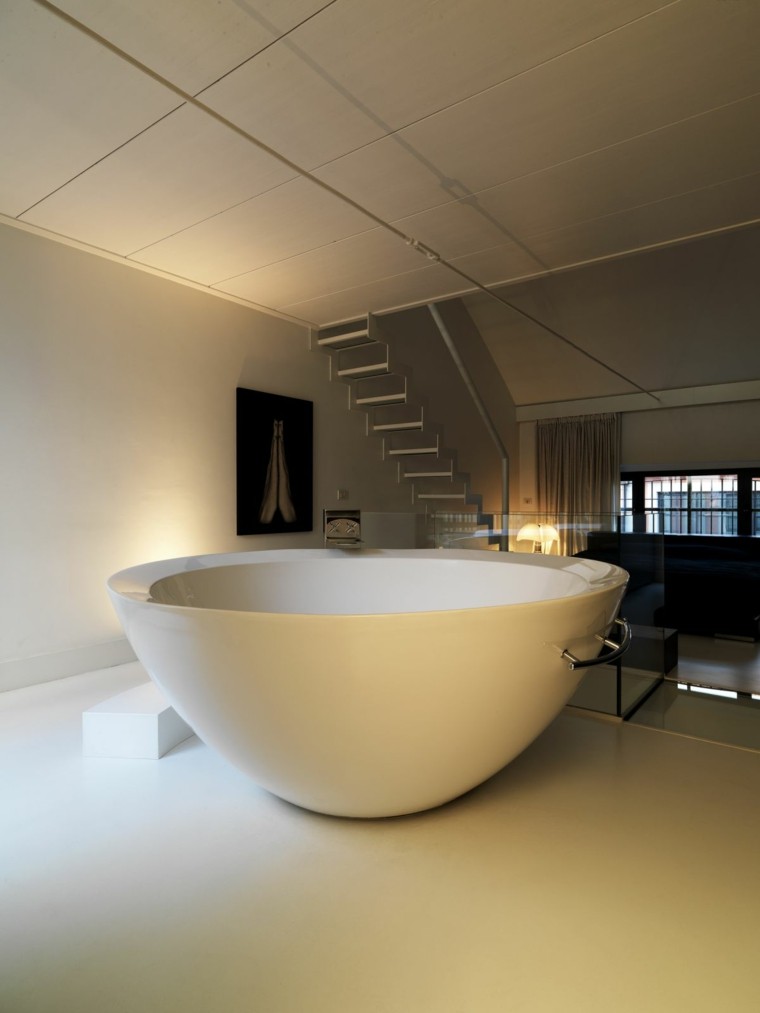 baño moderno al estilo minimalista con bañera redonda cuarto de baño estilo minimalista diseno moderno banera preciosa ideas