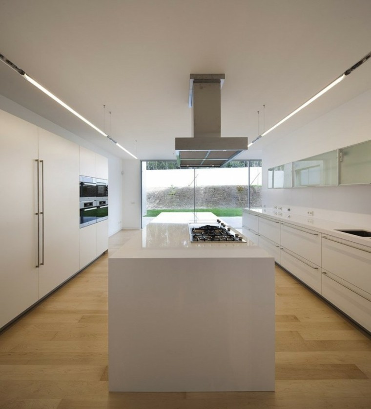 Espacio en blanco: más de 100 ideas para cocinas minimalistas