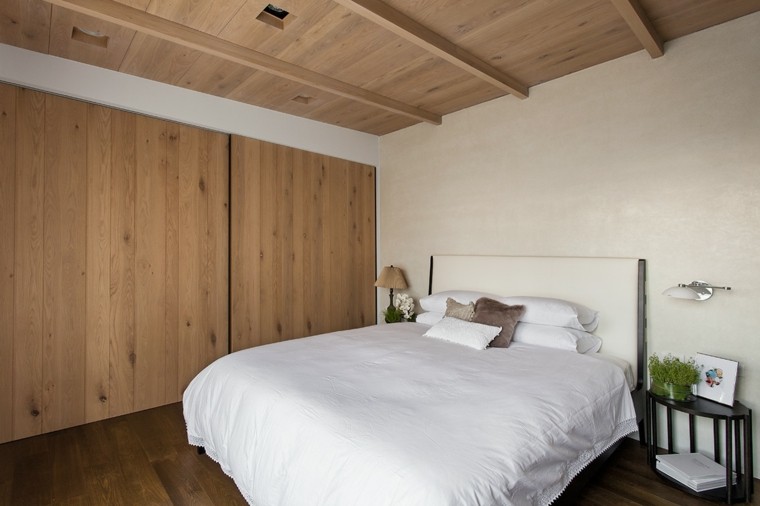 interiores minimalistas dormitorio armario puertas madera ideas