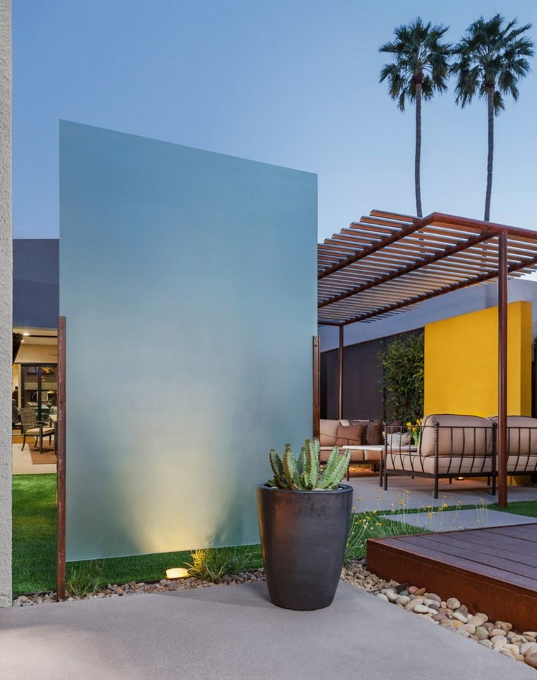 jardin moderno pared separadora cristal grueso ideas