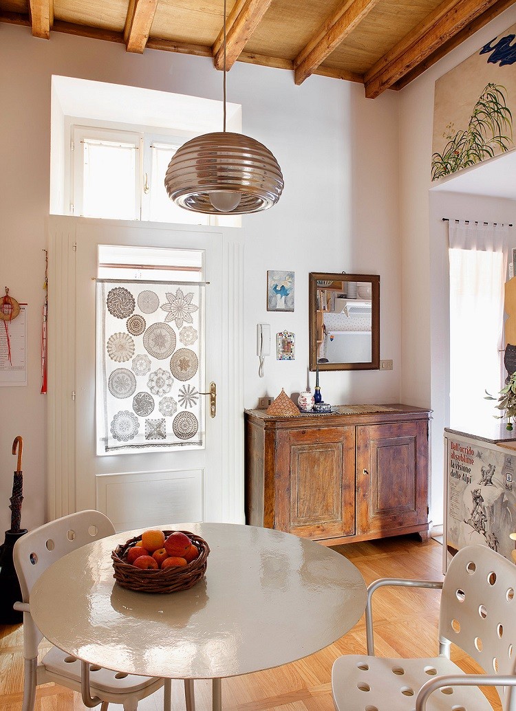 estores precioso ideas para la puerta del cuarto mesa sillas blancas estora puerta preciosa ideas