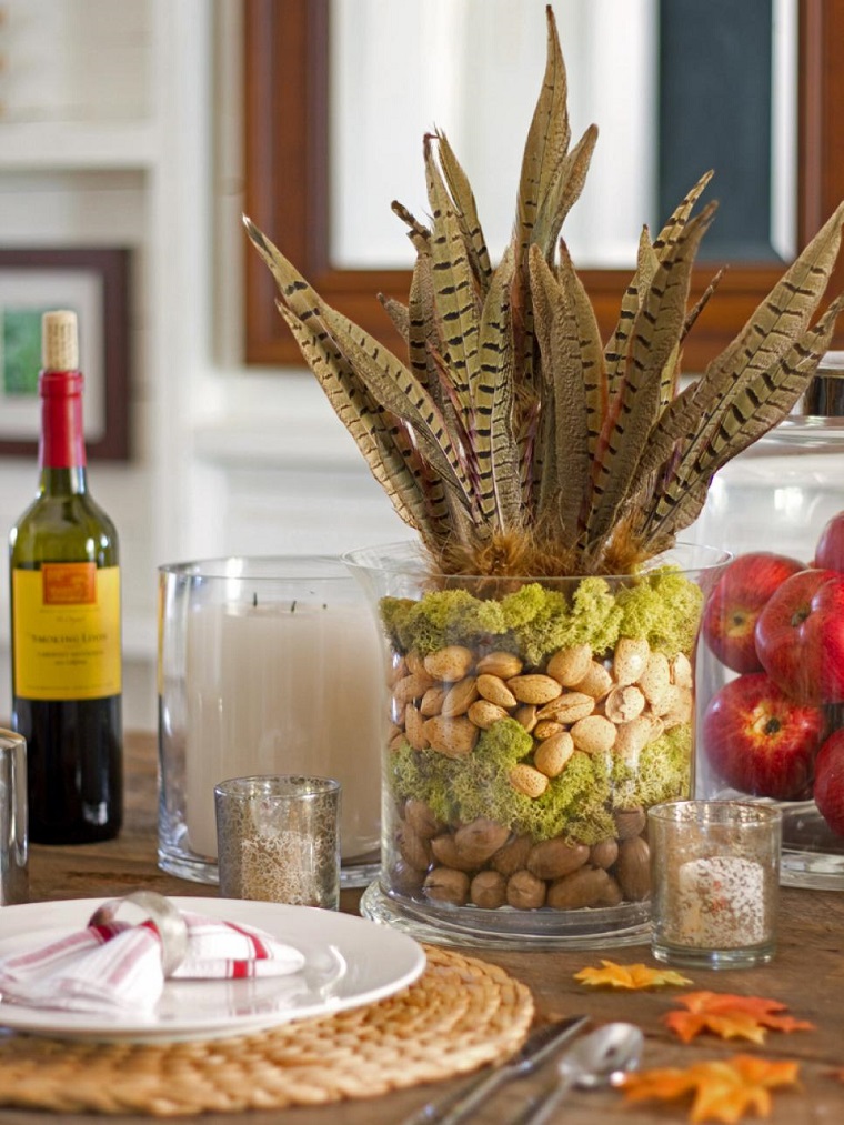 avellanas y moho decorando la mesa en otoño paisajes de otoño decoracion mesa cena ideas