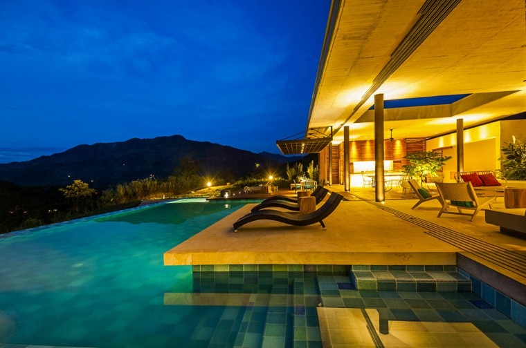 piscina diseño colombia casa luces