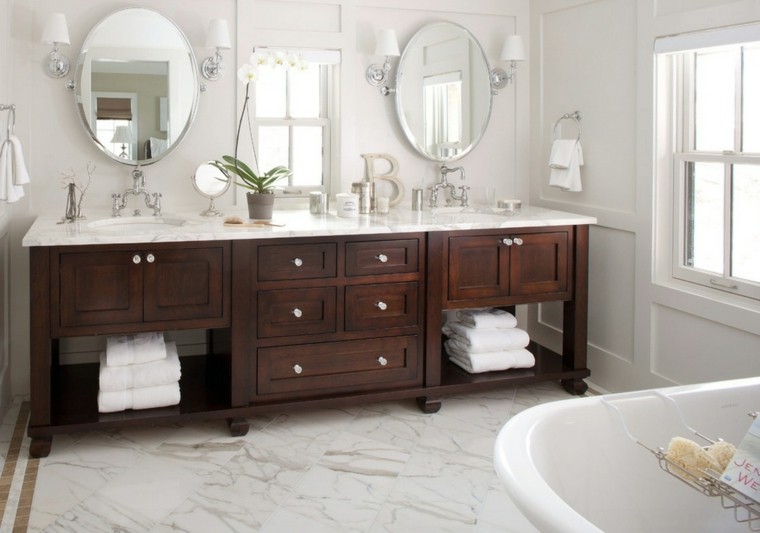 reformas de baños espejos mueble madera