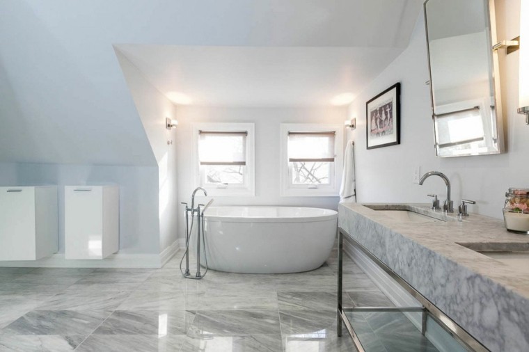 reformas de baños suelo marmol brillo