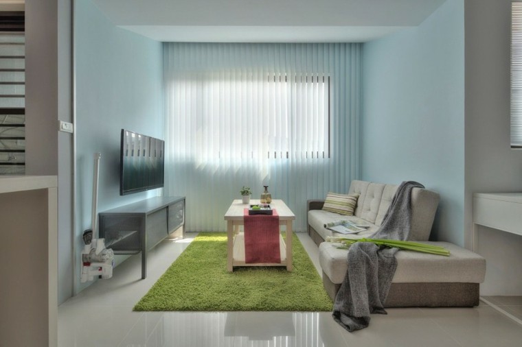 salon pequeno pared azul sofa gris alfombra verde ideas