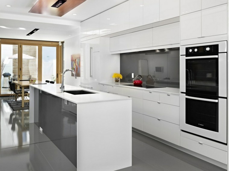Diseño cocinas blancas y modernidad en 50 ideas. Diseño cocinas blancas y modernidad en 50 ideas.