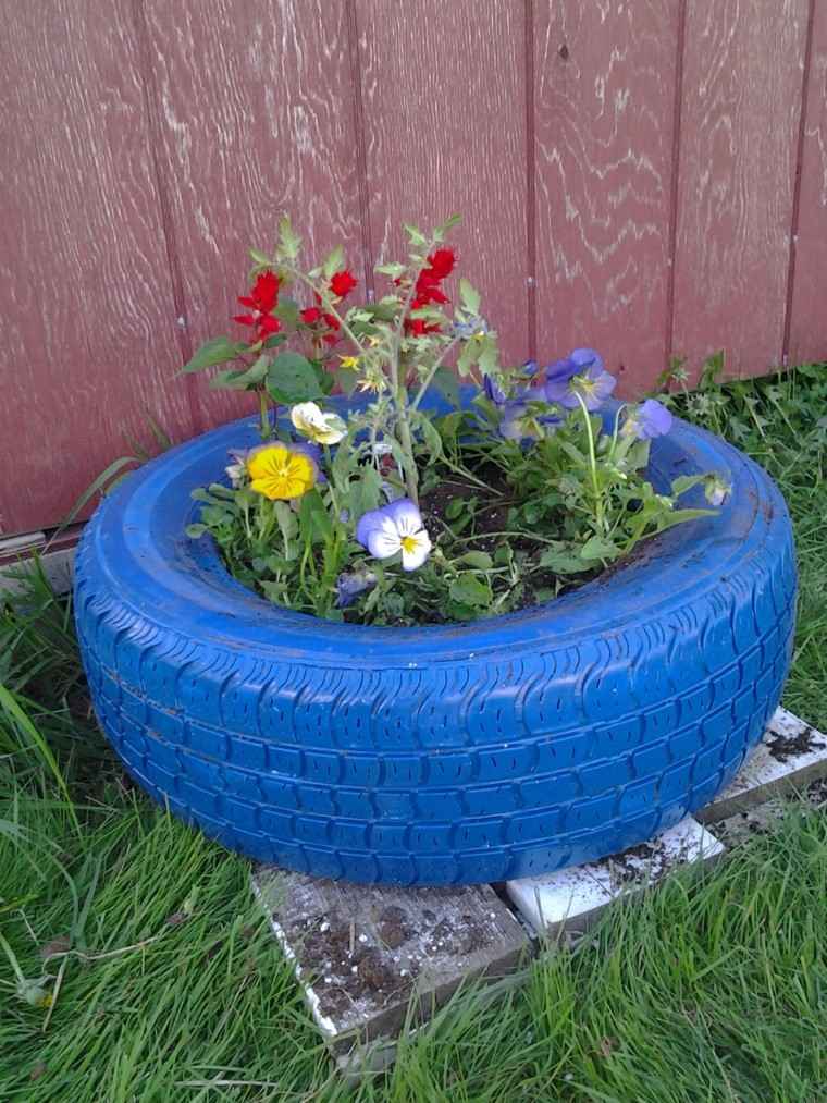 azul variante diseño jardin neumatico