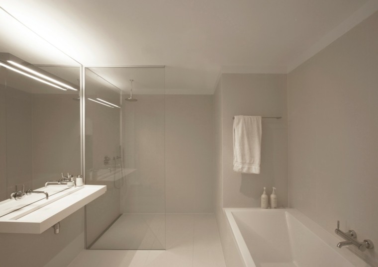 baño moderno diseño todo blanco