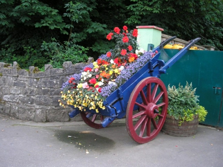 Reciclaje creativo, 50 ideas geniales para un patio diferente.