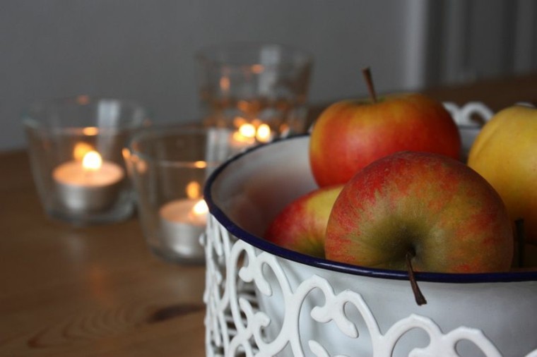 decoracion mesa manzanas velas