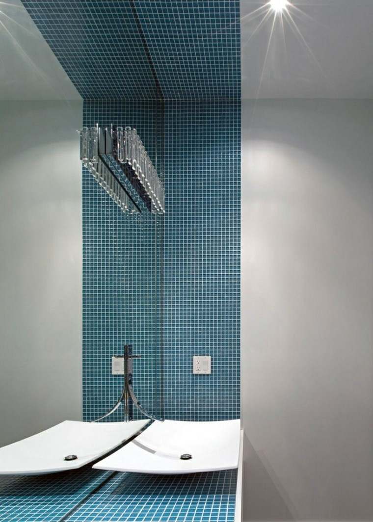 diseño mosaico baño ceramica verdoso