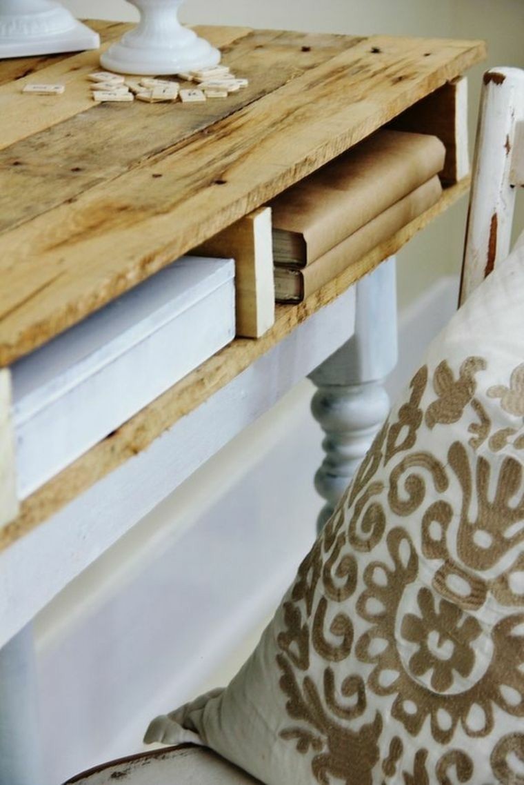 mesa de palets con compartimentos mesa vista cerca palets madera