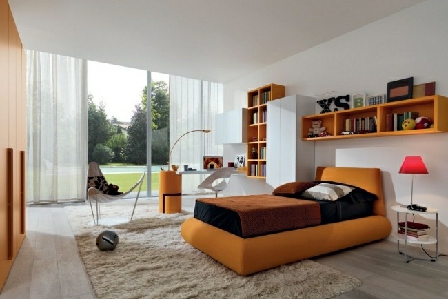 muebles habitación color naranja