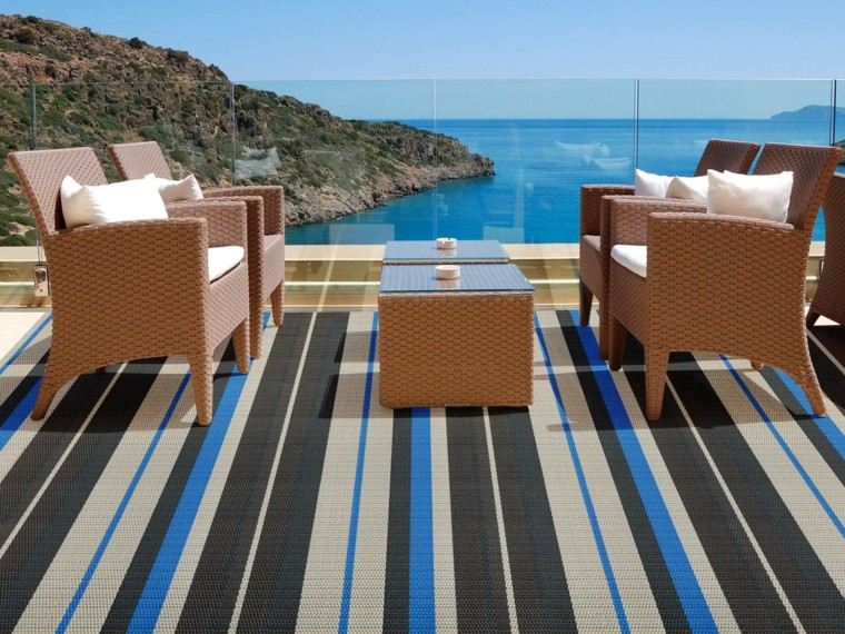 original diseño alfombra terraza rayas