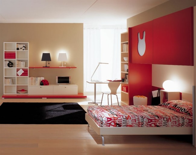 pared roja diseño madera cama