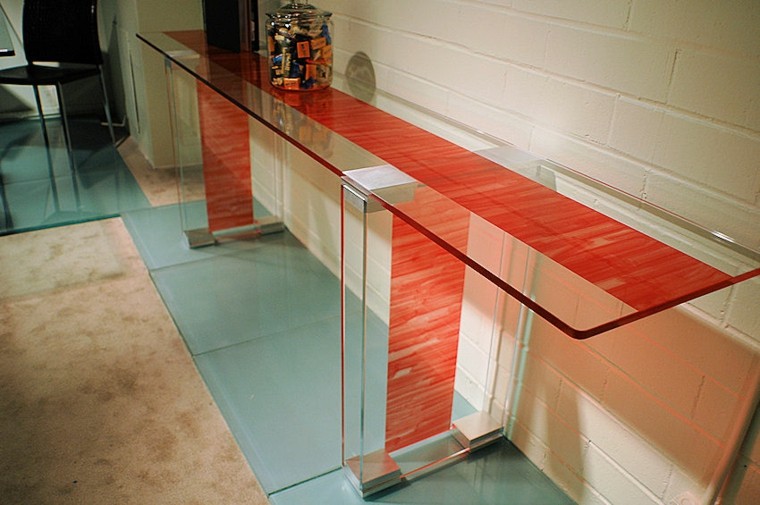 rayada rojo metal base ladrillos