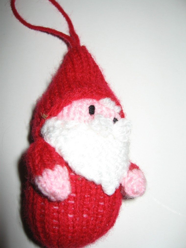 adornos navideños tejidos lana papa noel rojo ideas