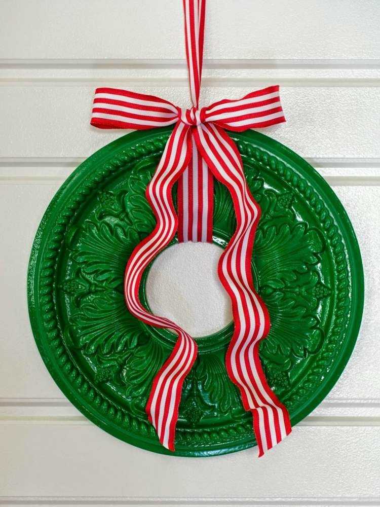 adornos navideños caseros cinta colorida verde