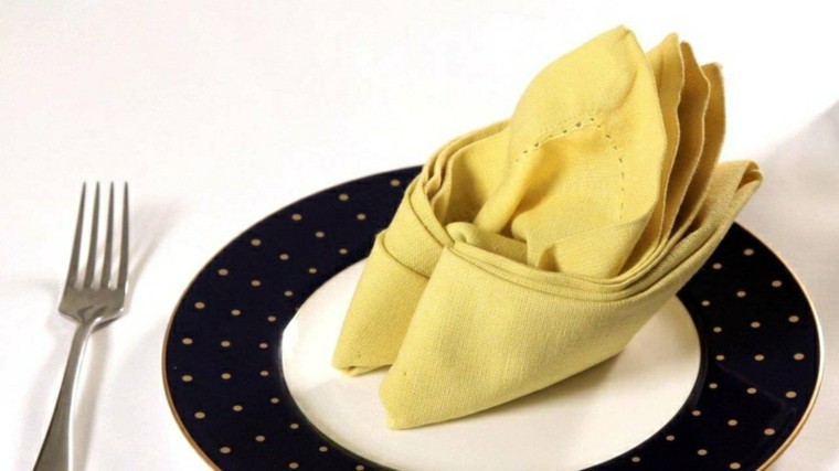 amarillo mesa ideas casa bordes