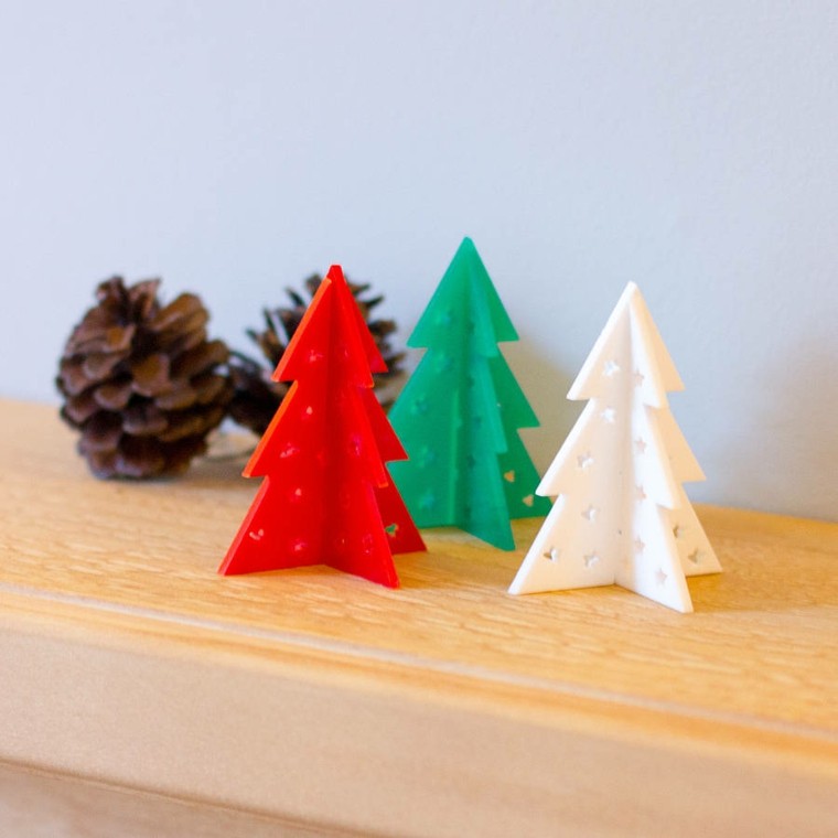 árboles de navidad pequeños de plastico para decorar la mesa arboles navidad decoracion mesa distintos colores ideas