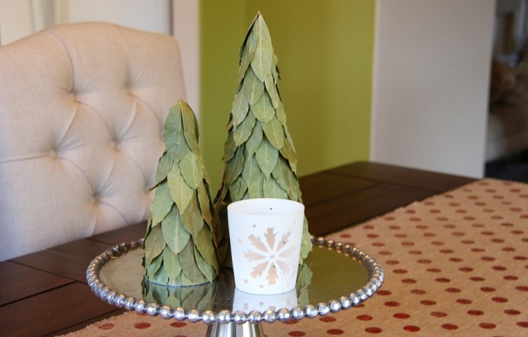 árbol de navidad pequeño de hojas para decorar la mesa arboles navidad decoracion mesa preciosos ideas