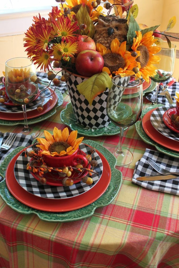 centros de mesa originales ideas maceta blanco negro manzanas platos