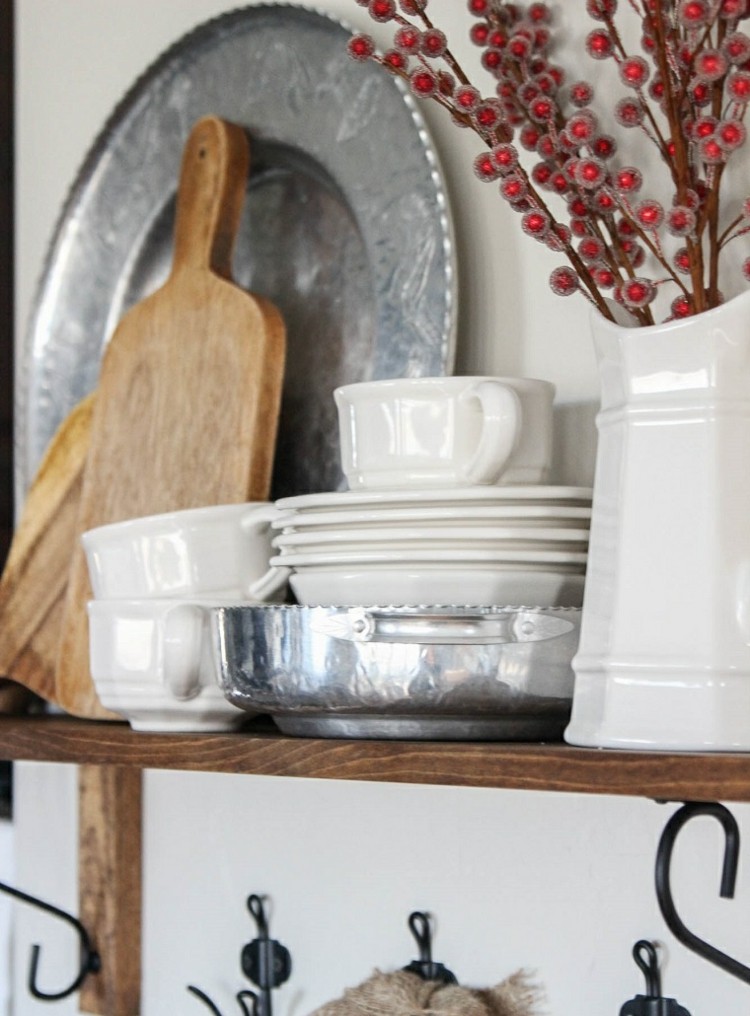 detalle con plantas cocinas navidad elegante mesa rojo platos