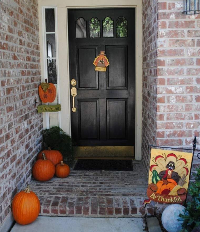 calabazas decorativas puerta casa