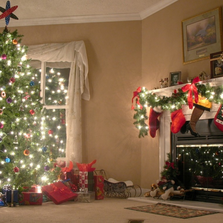 Decoracion navideña chimeneas adornadas preciosas