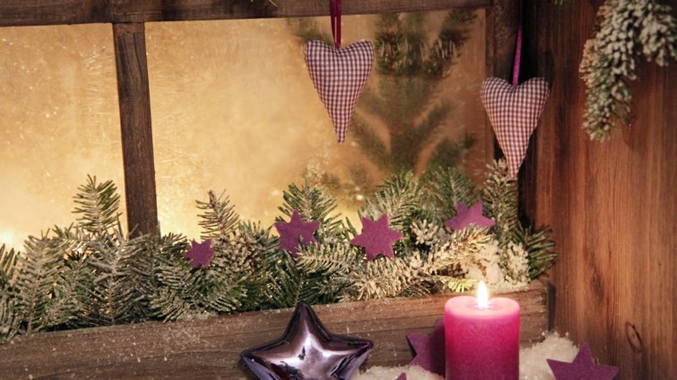 decoracion navideña ventana corazon purpura ramas arbol ideas