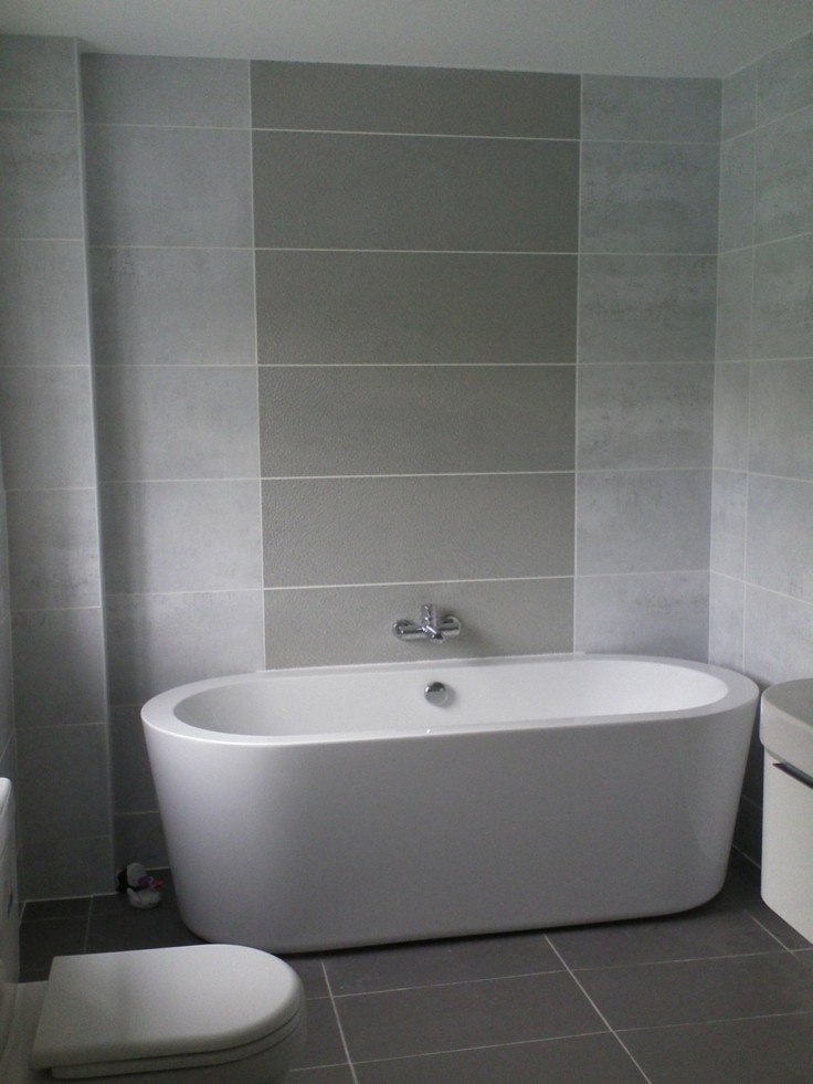 diseño cuarto baño moderno gris