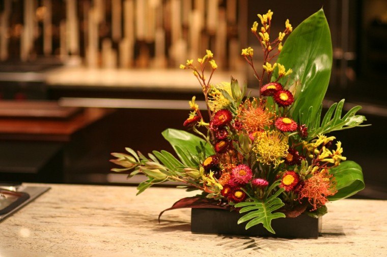 fotos de flores otono decorar casa centro mesa hojas verdes ideas