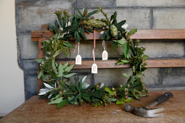 Natural leaf wreath