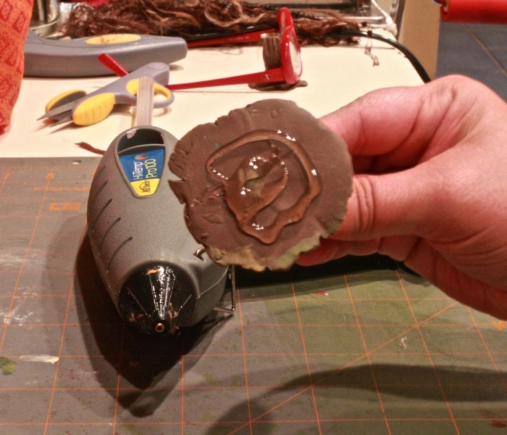 pistola y pegamento para hacer calabaza en casa ideas calabaza falsa manualidades decoracion otono bonita
