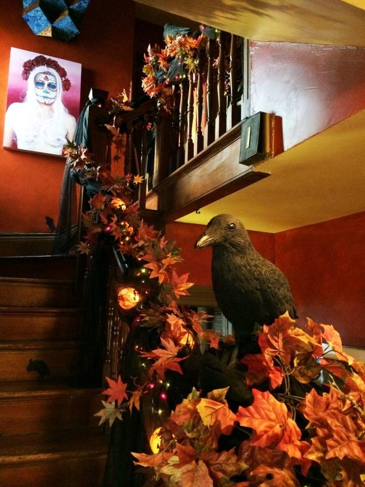 original decoración escaleras cuervo